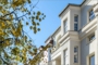 "Große wunderschöne 5 Zimmer Altbauwohnung mit Balkon am Schloßpark in Pankow" - Fassade