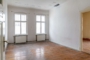 "Großzügige und freie Altbauwohnung im Herzen von Pankow, unsaniert" - Zimmer 1
