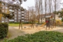 "5-Zimmer Wohnung mit Balkon im grünen Wittenau" - Spielplatz im Hof