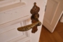 "Freie, mondäne 5 Zimmer Stuck-Altbauperle mit 2 Balkonen und Aufzug im Günzelkiez" - Detail