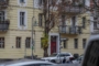 "unsanierte 2 Zimmer Altbauwohnung mit Aufzug und Südbalkon im Kollwitzkiez" - Hauseingang
