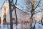 "Sonnige, freie 46 m² Wohnung mit Westbalkon und Einbauküche in Nikolassee, bezugsfertig" - Hausansicht