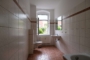"Wunderschöne, vollständig sanierte EG Altbauwohnung mit Terrasse und grünem Innenhof, Erstbezug" - Badezimmer