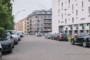 "Freie Altbauwohnung mit Balkon und Aufzug zwischen Rudolfkiez und Osthafen" - Blick zum Haus