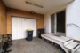 "MFH mit 3 WE / Garage und 869 m² Grundstück in Rudow, 1 OG leer / kompletter Eigenbedarf möglich" - Hauseingang / Garage