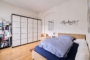 "Vermietete 85 m² Altbauwohnung mit Balkon und ausgebauten 63 m² DG am Preussenpark in Wilmersdorf" - Schlafzimmer
