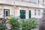 "Vermietete 85 m² Altbauwohnung mit Balkon und ausgebauten 63 m² DG am Preussenpark in Wilmersdorf" - Hauseingang
