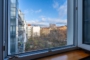 "unsanierte 2 Zimmer Altbauwohnung mit Aufzug und Südbalkon im Kollwitzkiez" - Blick in den Innenhof