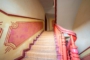 "unsanierte 2 Zimmer Altbauwohnung mit Aufzug und Südbalkon im Kollwitzkiez" - Treppenhaus