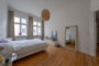 "Wunderschöne, sehr ruhige 2 Zimmer-Altbauwohnung mit Balkon am Stadtpark Steglitz, frei" - Schlafzimmer