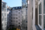 "Unsanierte Altbauwohnung mit Balkon zwischen Rudolfkiez und Osthafen, frei" - Blick aus der Küche