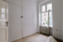 "Unsanierte, freie 2 Zimmer Altbauwohnung am Spreebogen Alt Moabit" - Zimmer 1