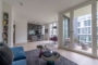 "Elegante City Wohnung mit Balkon und Aufzug in den Kronprinzengärten am Schinkel Pavillion" - Blick zur Küche