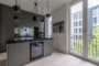 "Elegante City Wohnung mit Balkon und Aufzug in den Kronprinzengärten am Schinkel Pavillion" - Küche