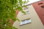 "Sanierte Bauhaus Architektur Wohnung mit Loggia im Prenzlauer Berg, möbliert mit Küche" - Blick zur Wohnung