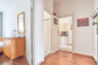 "Sanierte Bauhaus Architektur Wohnung mit Loggia im Prenzlauer Berg, möbliert mit Küche" - Diele