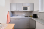 "Wunderschöne, freie Apartmentwohnung mit Balkon am Schloss Charlottenburg" - Küche
