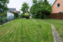 "Sie planen ein Traumhaus mit Garten und es fehlt das passende Grundstück in F-Buchholz?" - Garten vor dem Bungalow