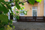 "Wunderschöne, vollständig sanierte EG Altbauwohnung mit Terrasse und grünem Innenhof, Erstbezug" - Blick zur Wohnung