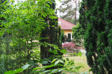 „Großzügiges Landhaus mit Kamin, Garage, Pool und ca. 1.000 m² Grund in Falkenhagen, prov. frei“, 14612 Falkensee / Falkenhagen, Landhaus