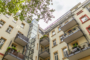 Ruhig und Zentral gelegene 3 Zimmer mit Balkon und Aufzug. - Blick zum Balkon