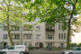 "Bezugsfreie und helle Souterrain Altbauwohnung am Althoffplatz" - TITELBILD