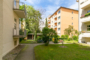"Bezugsfreie und helle Souterrain Altbauwohnung am Althoffplatz" - Innenhof